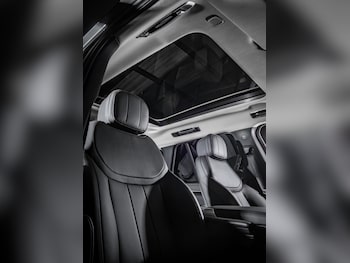 Used Land Rover Range Rover 2023 for sale - 75202811: Photo
