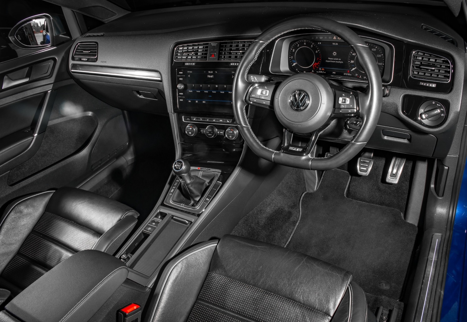 Used Volkswagen Golf 2017 for sale - 77004692: Photo 10