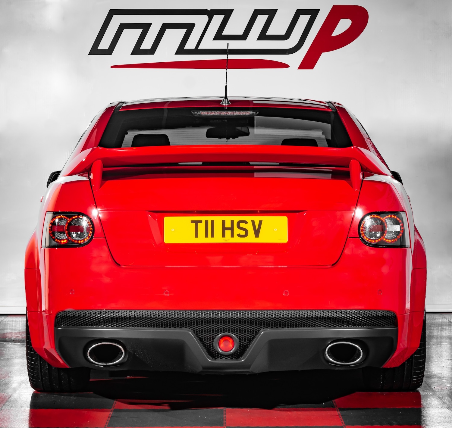 Used Vauxhall VXR8 2007 for sale - 77474542: Photo 2