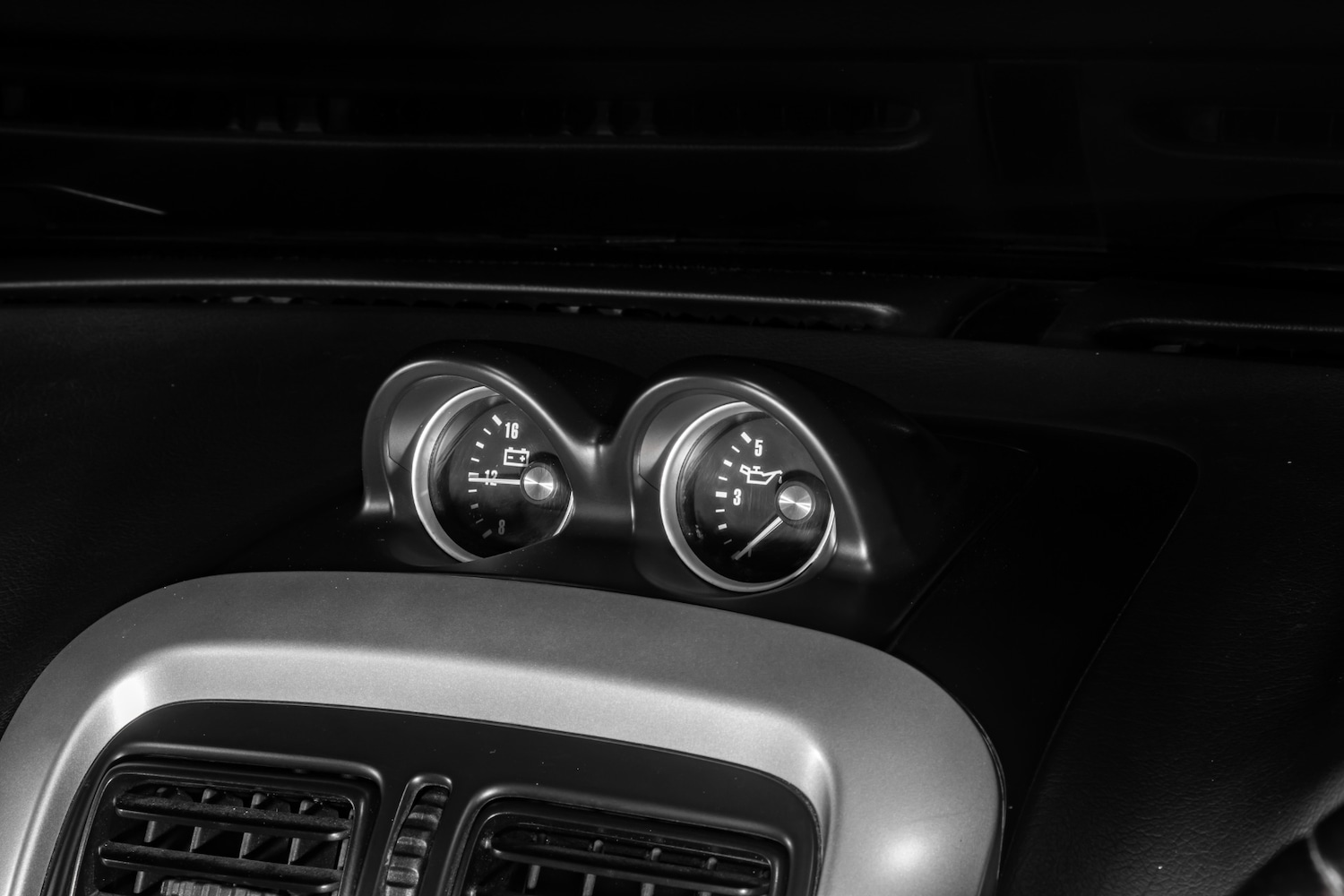 Used Vauxhall Monaro 2006 for sale - 78062556: Photo 11