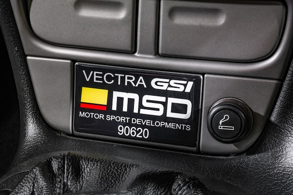Used Vauxhall Vectra 2000 for sale - 75005190: Photo 3