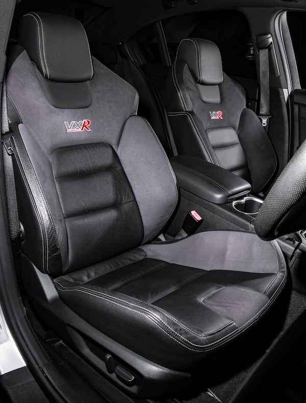 Used Vauxhall VXR8 2007 for sale - 75085876: Photo 5