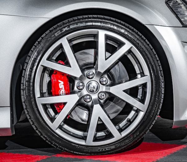 Used Vauxhall VXR8 2007 for sale - 72292915: Photo 5