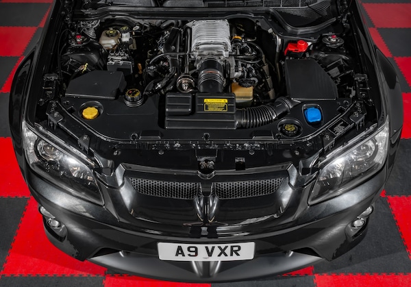 Used Vauxhall VXR8 2007 for sale - 74215740: Photo 2