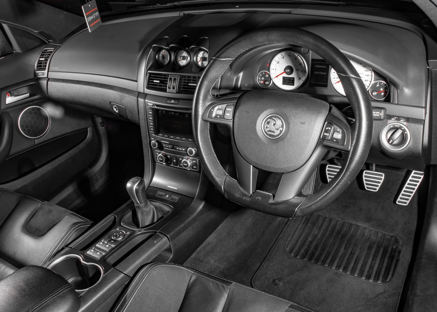 Used Vauxhall VXR8 2007 for sale - 77310781: Photo 4