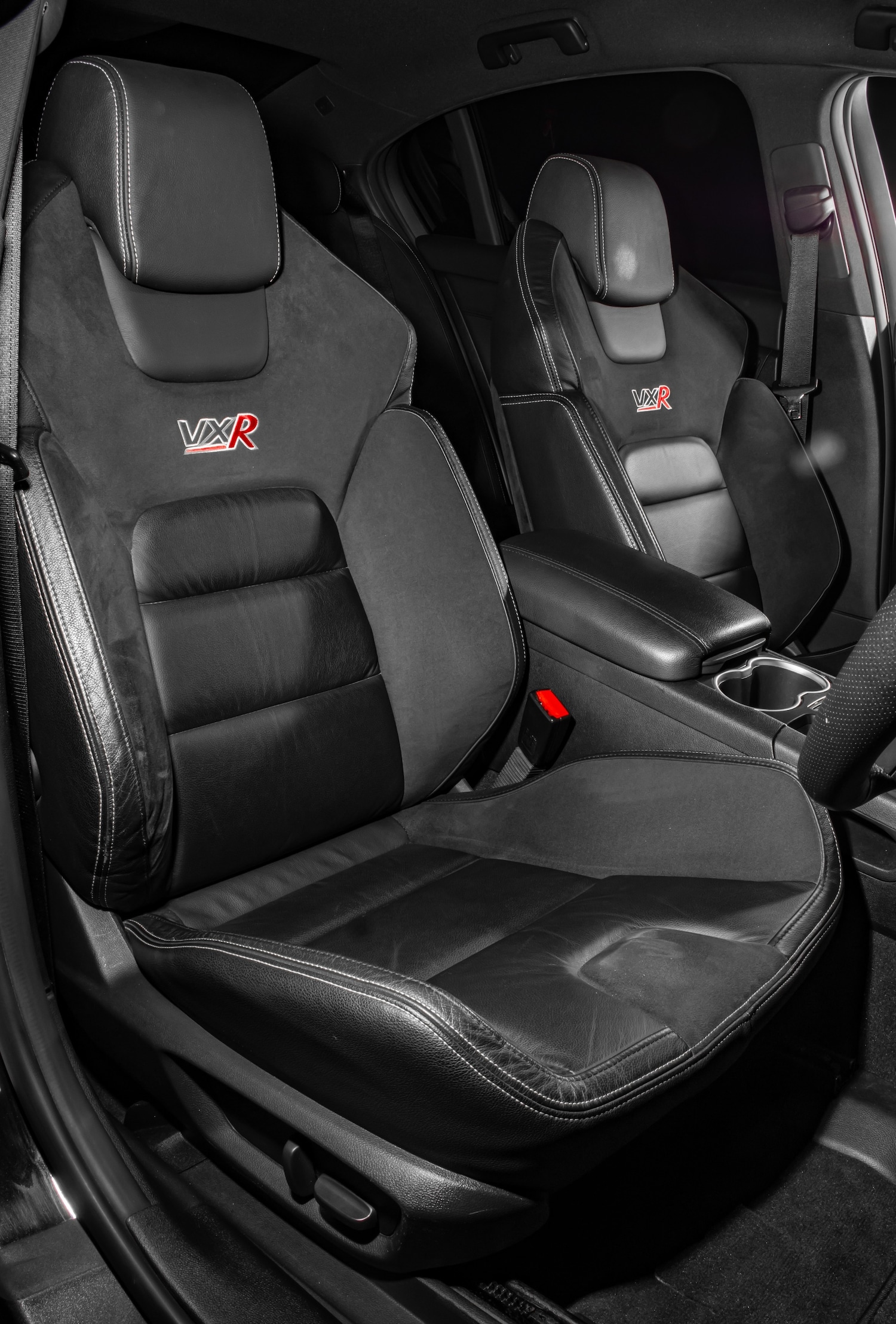 Used Vauxhall VXR8 2007 for sale - 77310781: Photo 5