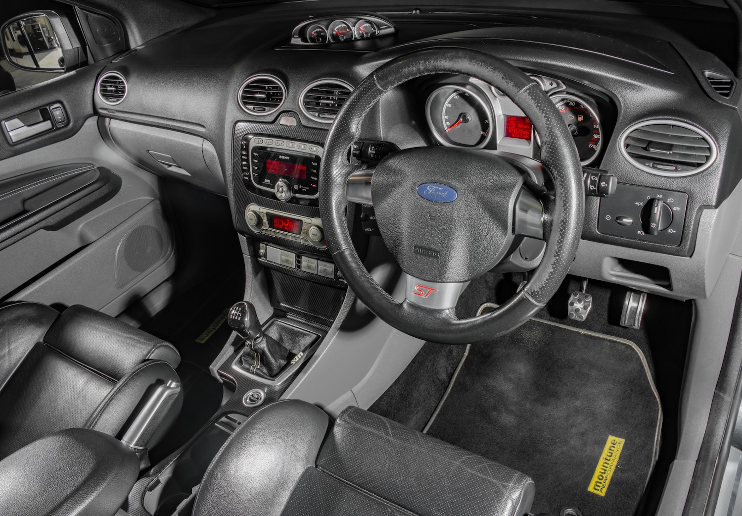 Used Ford Focus 2010 for sale - 77000915: Photo 4