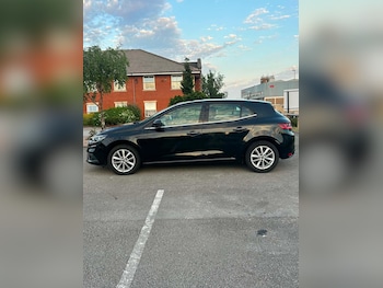 Used Renault Megane 2016 for sale - 78745891: Photo