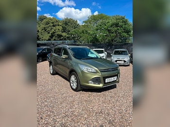 Used Ford Kuga 2015 for sale - 79102624: Photo