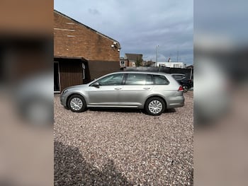 Used Volkswagen Golf 2017 for sale - 79755669: Photo