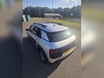 Used Citroen C4 Cactus 2015 for sale - 78782688: Photo