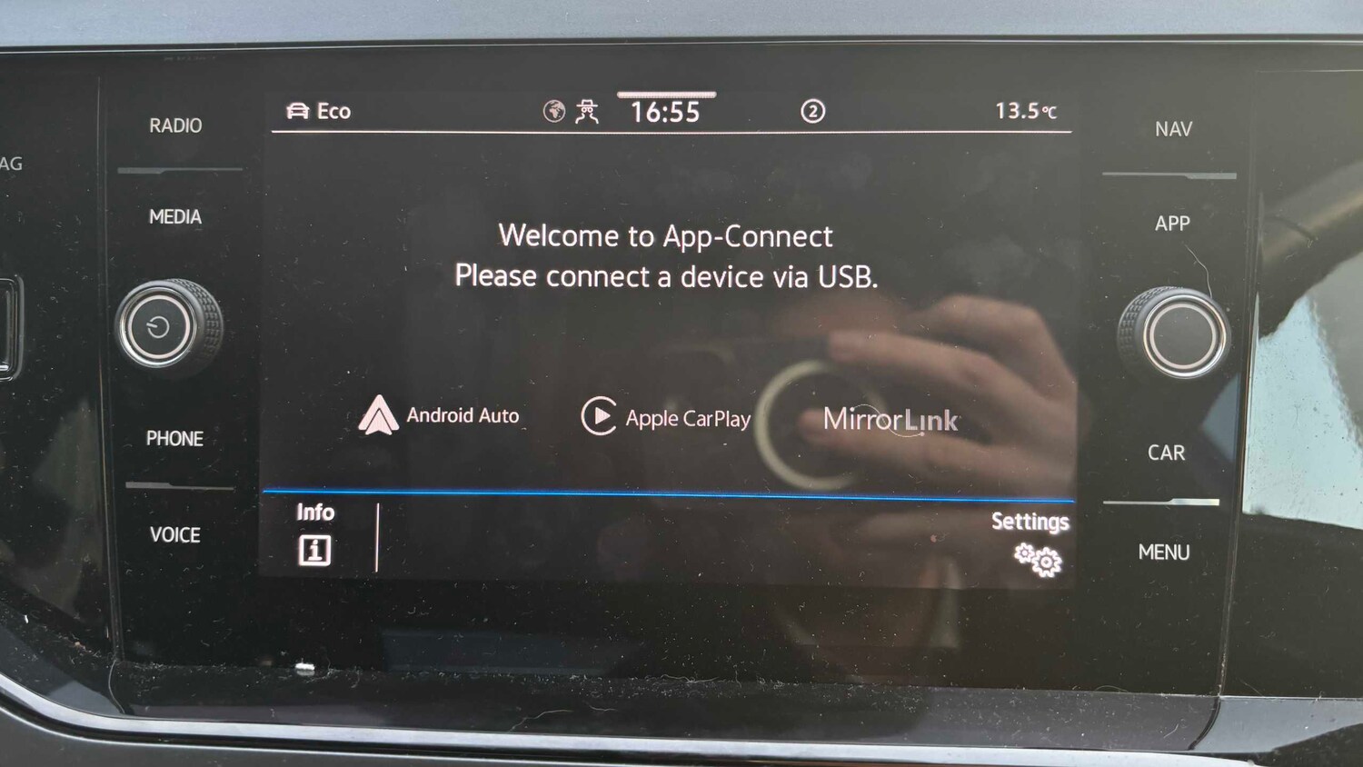 Used Volkswagen Taigo for sale - 77860193: Photo 18