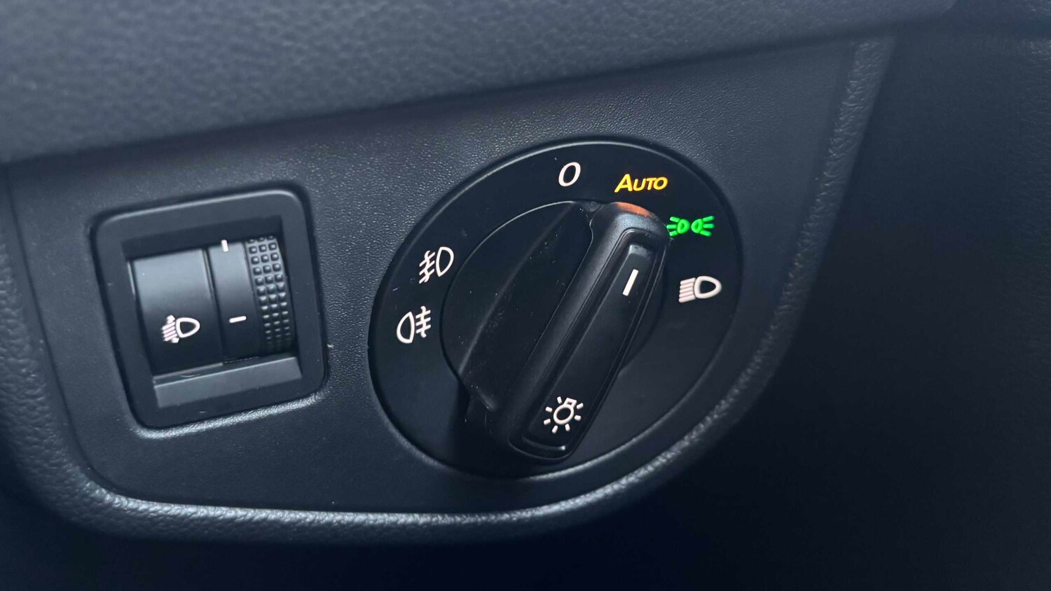 Used Volkswagen Taigo for sale - 77860193: Photo 23