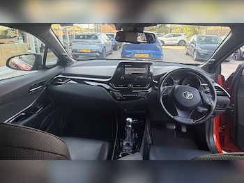 Used Toyota C-HR 2021 for sale - 79499774: Photo