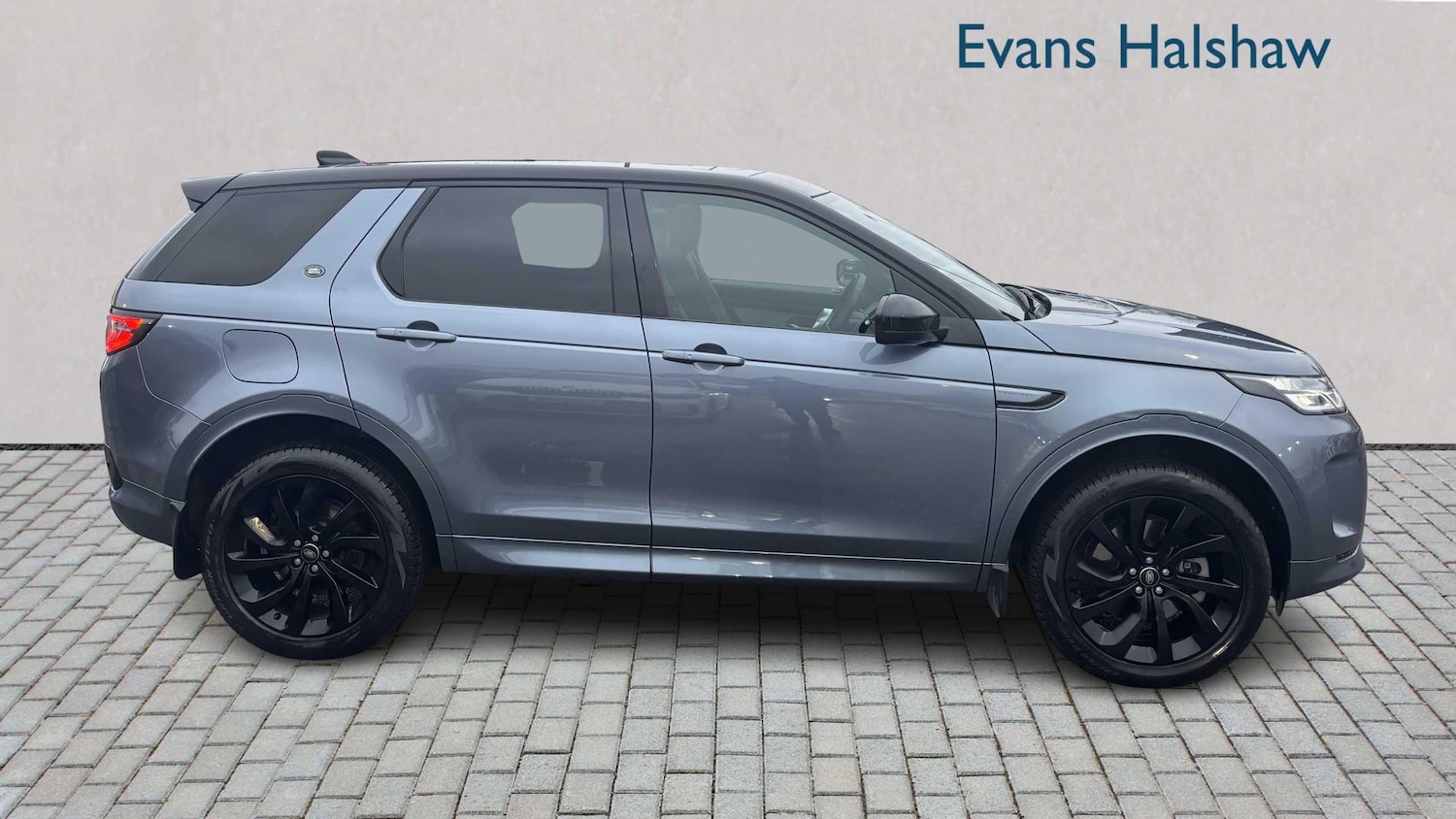 Used Land Rover Discovery Sport 2023 for sale - 77894388: Photo 3