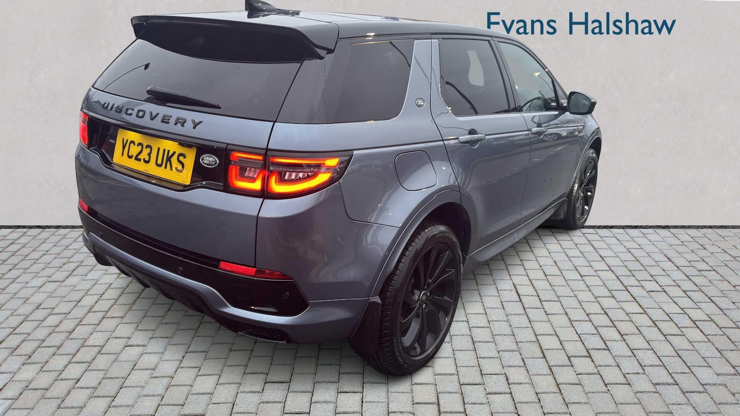Used Land Rover Discovery Sport 2023 for sale - 77894388: Photo 4
