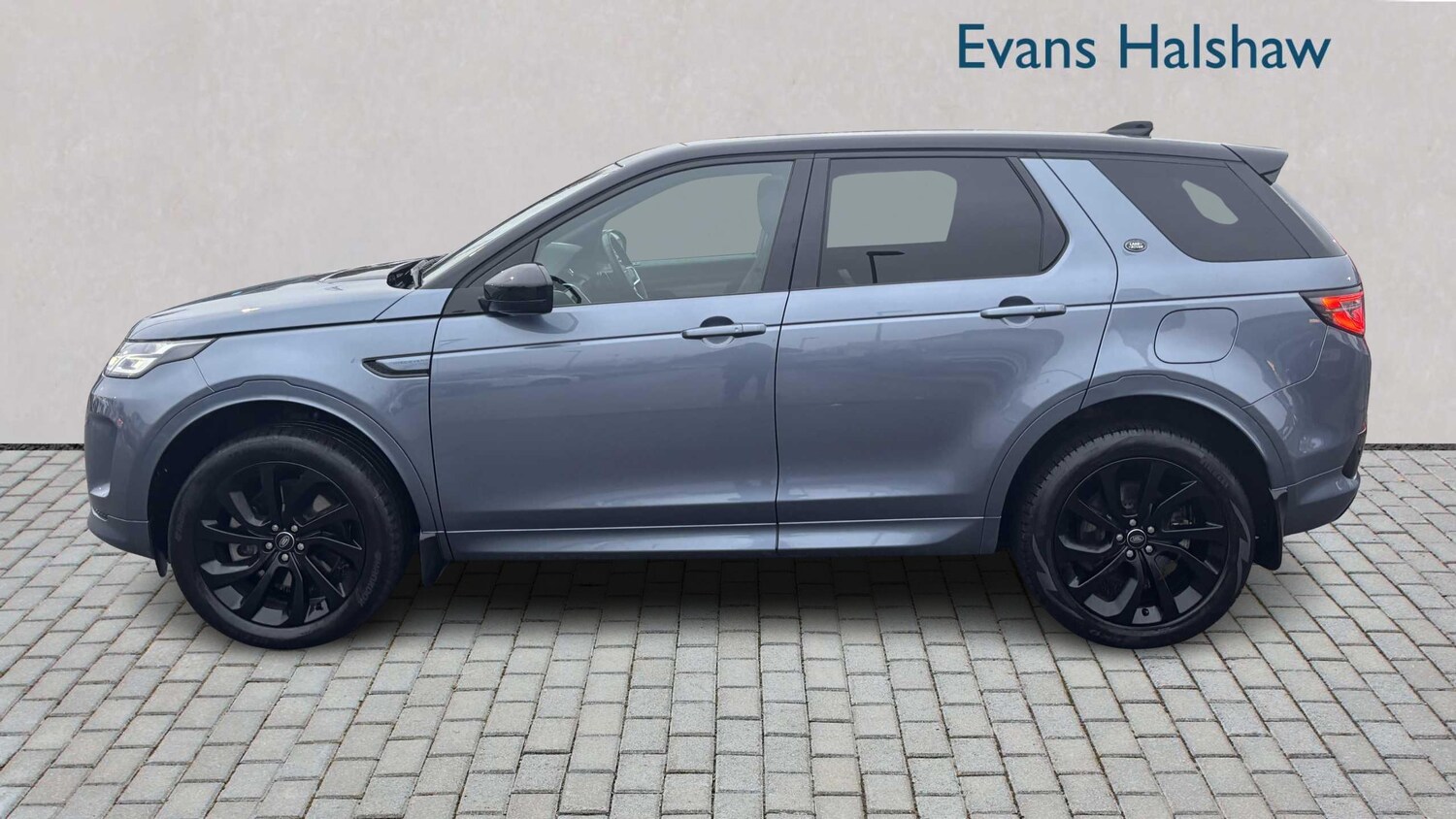 Used Land Rover Discovery Sport 2023 for sale - 77894388: Photo 7