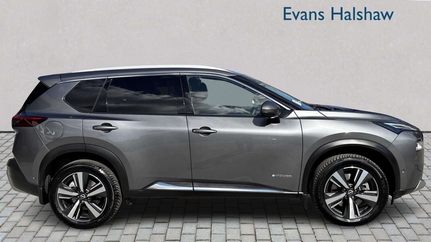 Used Nissan X-Trail for sale - 78119052: Photo 2