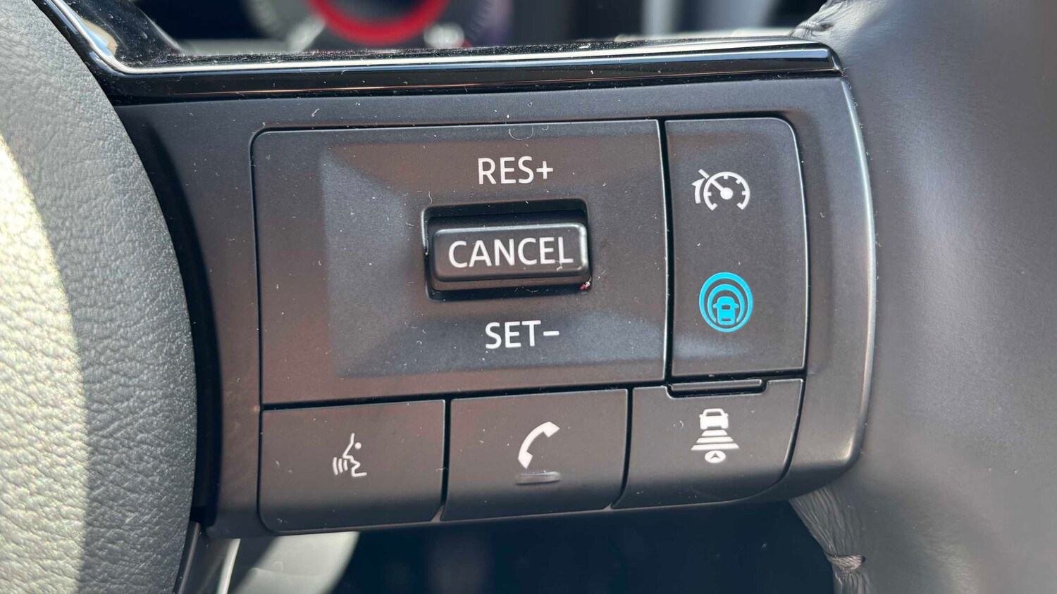 Used Nissan X-Trail for sale - 78119052: Photo 27