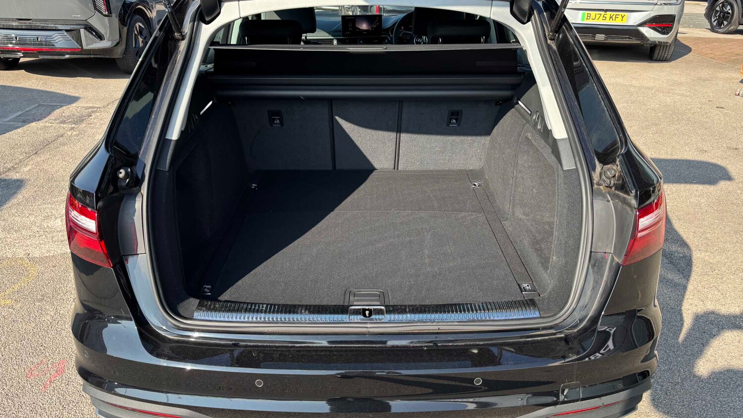 Used Audi A4 for sale - 77857348: Photo 12