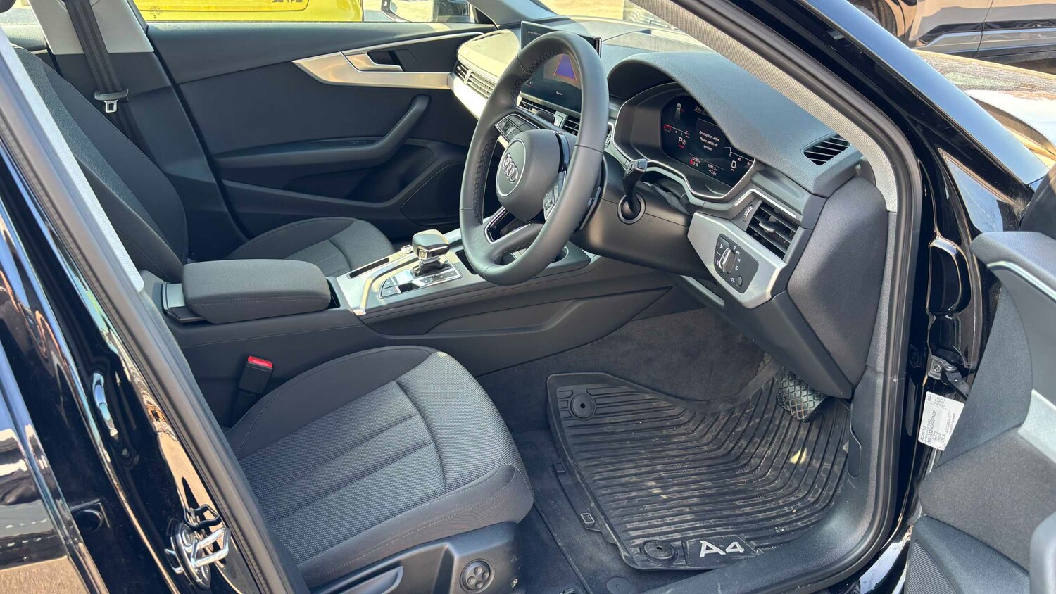 Used Audi A4 for sale - 77857348: Photo 14