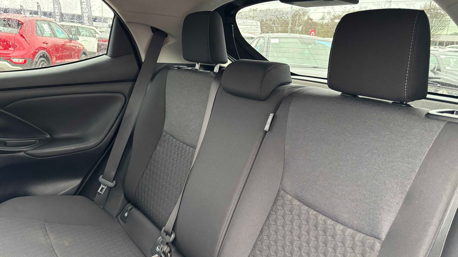 Used Toyota Yaris for sale - 77859048: Photo 12