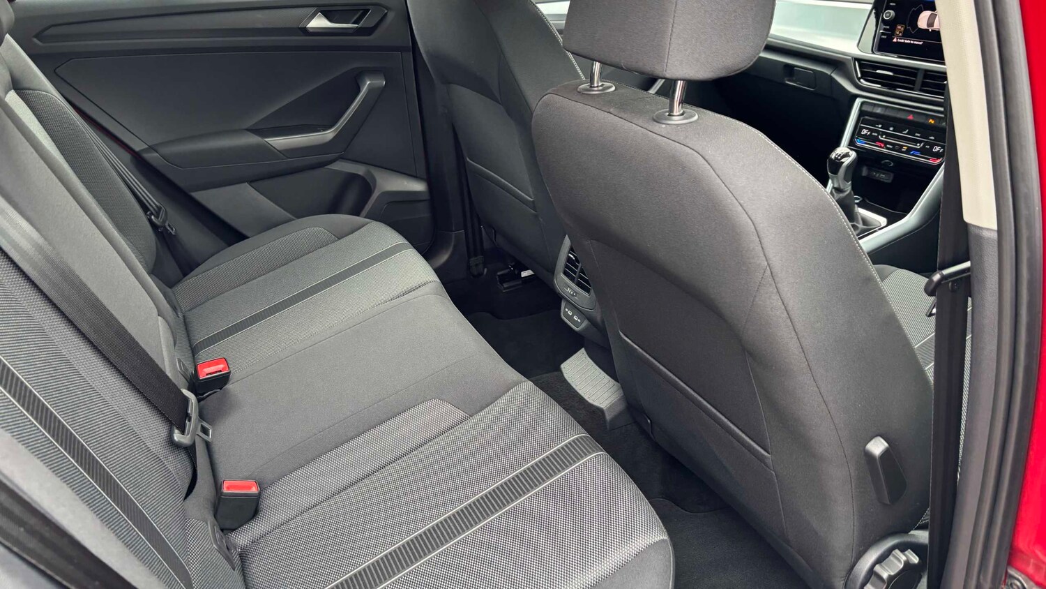 Used Volkswagen T-Roc for sale - 77859535: Photo 14