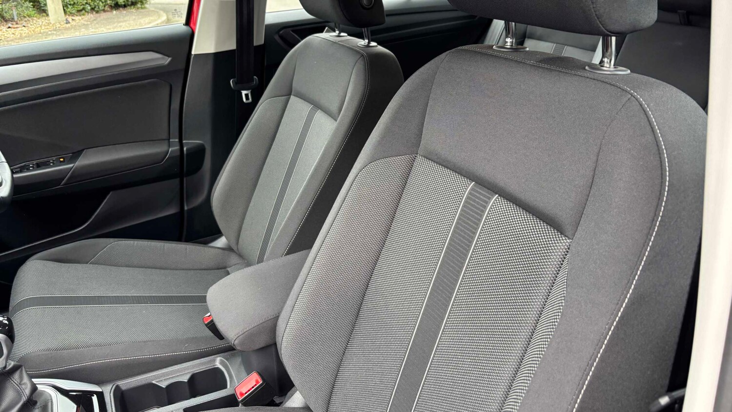 Used Volkswagen T-Roc for sale - 77859535: Photo 19