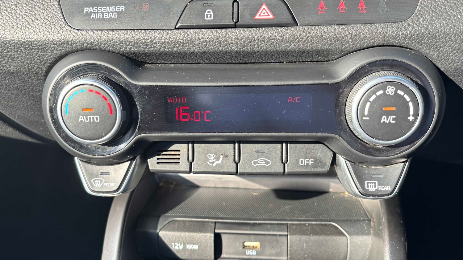 Used Kia Stonic for sale - 77858650: Photo 22