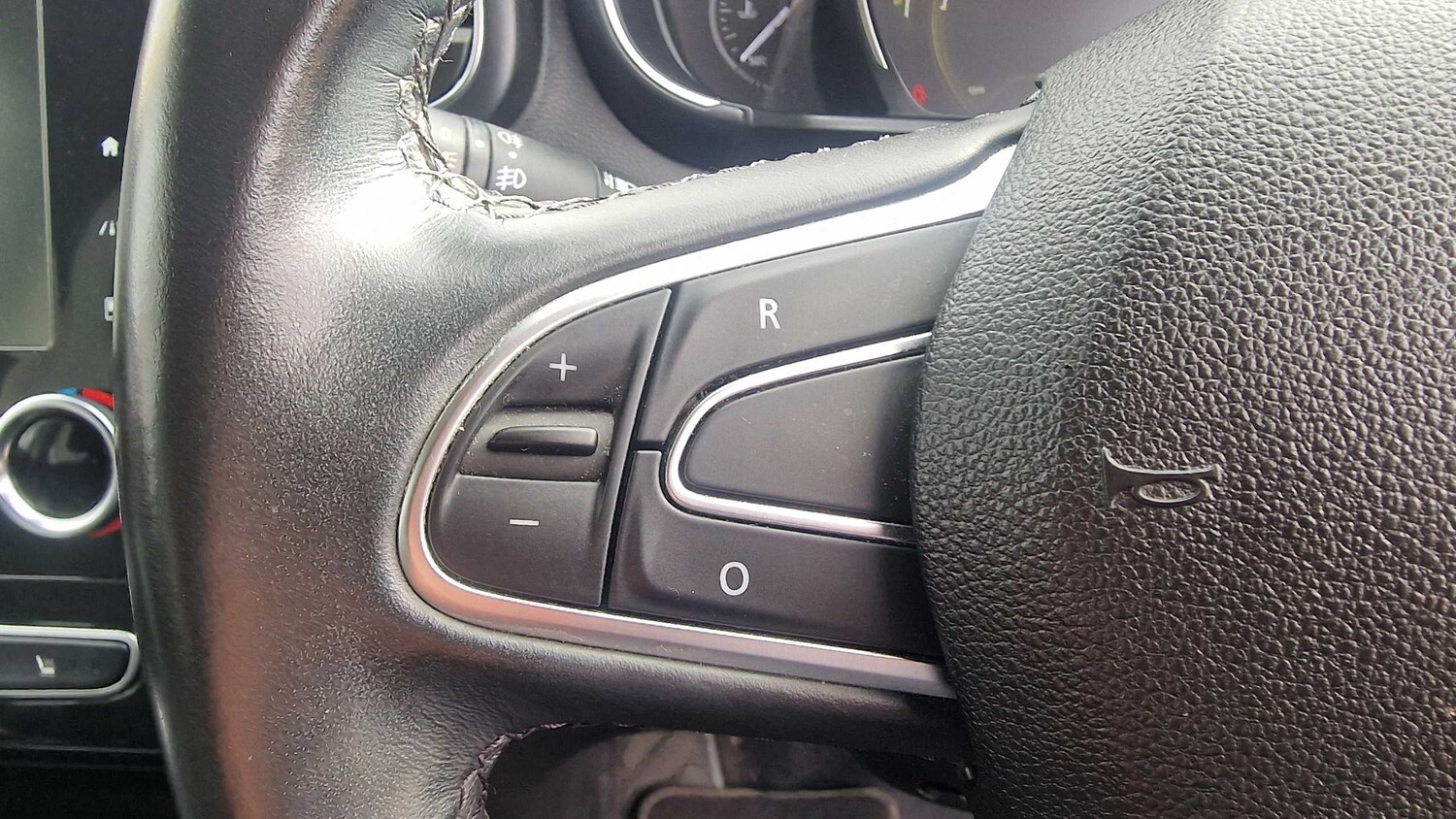 Used Renault Koleos for sale - 77859071: Photo 23