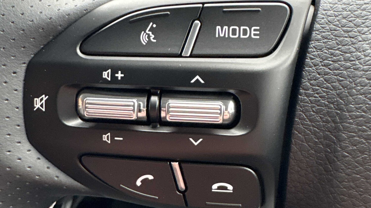 Used Kia Stonic for sale - 77859273: Photo 19