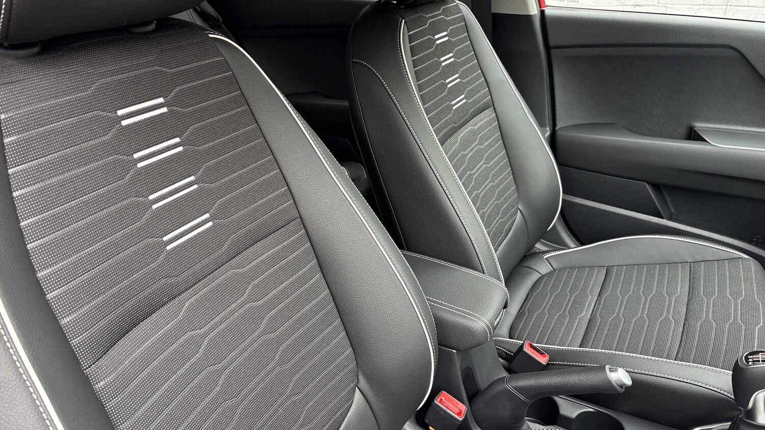 Used Kia Stonic for sale - 77859273: Photo 7