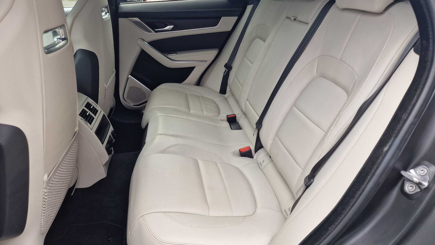 Used Jaguar F-Pace for sale - 77862685: Photo 15