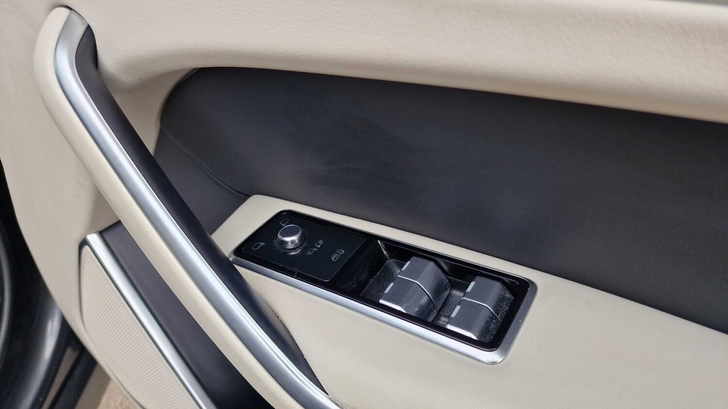 Used Jaguar F-Pace for sale - 77862685: Photo 21