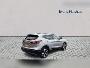 Used Nissan Qashqai 2017 for sale - 78902850: Photo