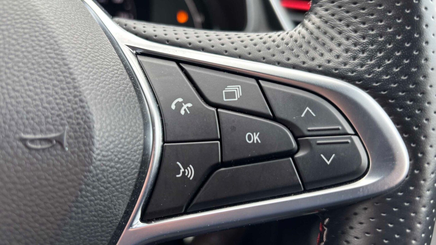 Used Renault Clio 2022 for sale - 77859768: Photo 20