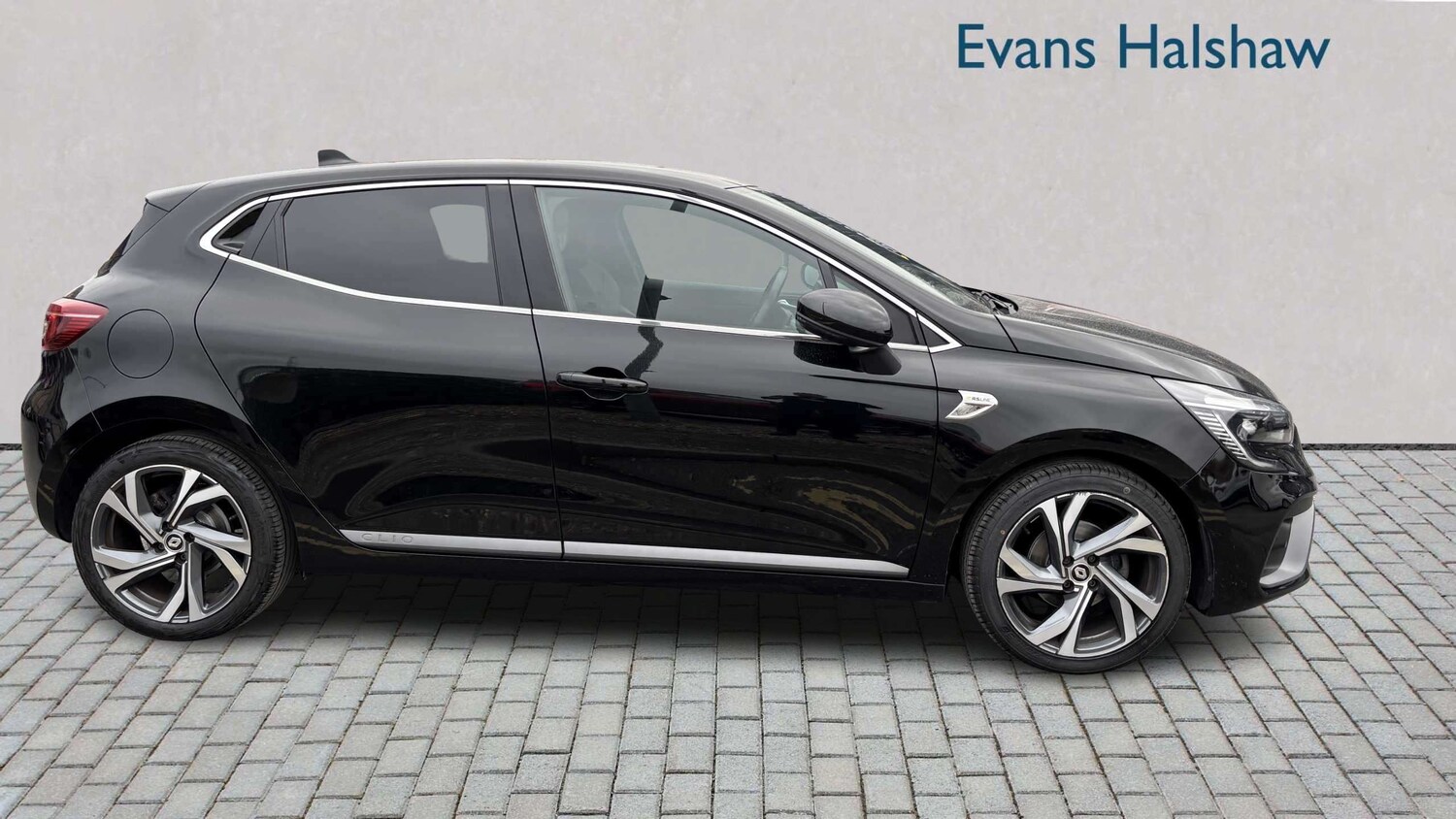 Used Renault Clio 2022 for sale - 77859768: Photo 8