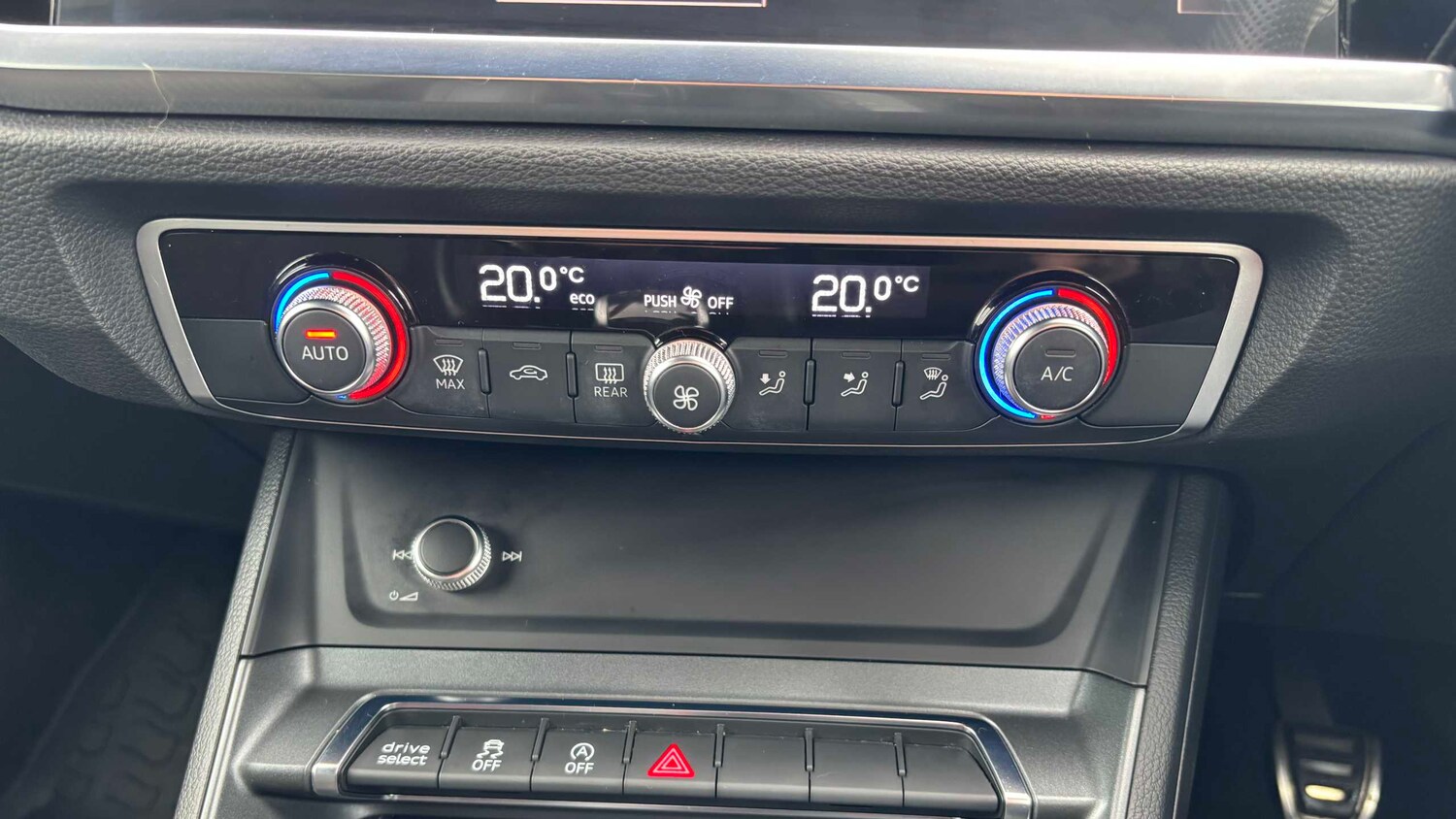 Used Audi Q3 for sale - 77858272: Photo 21