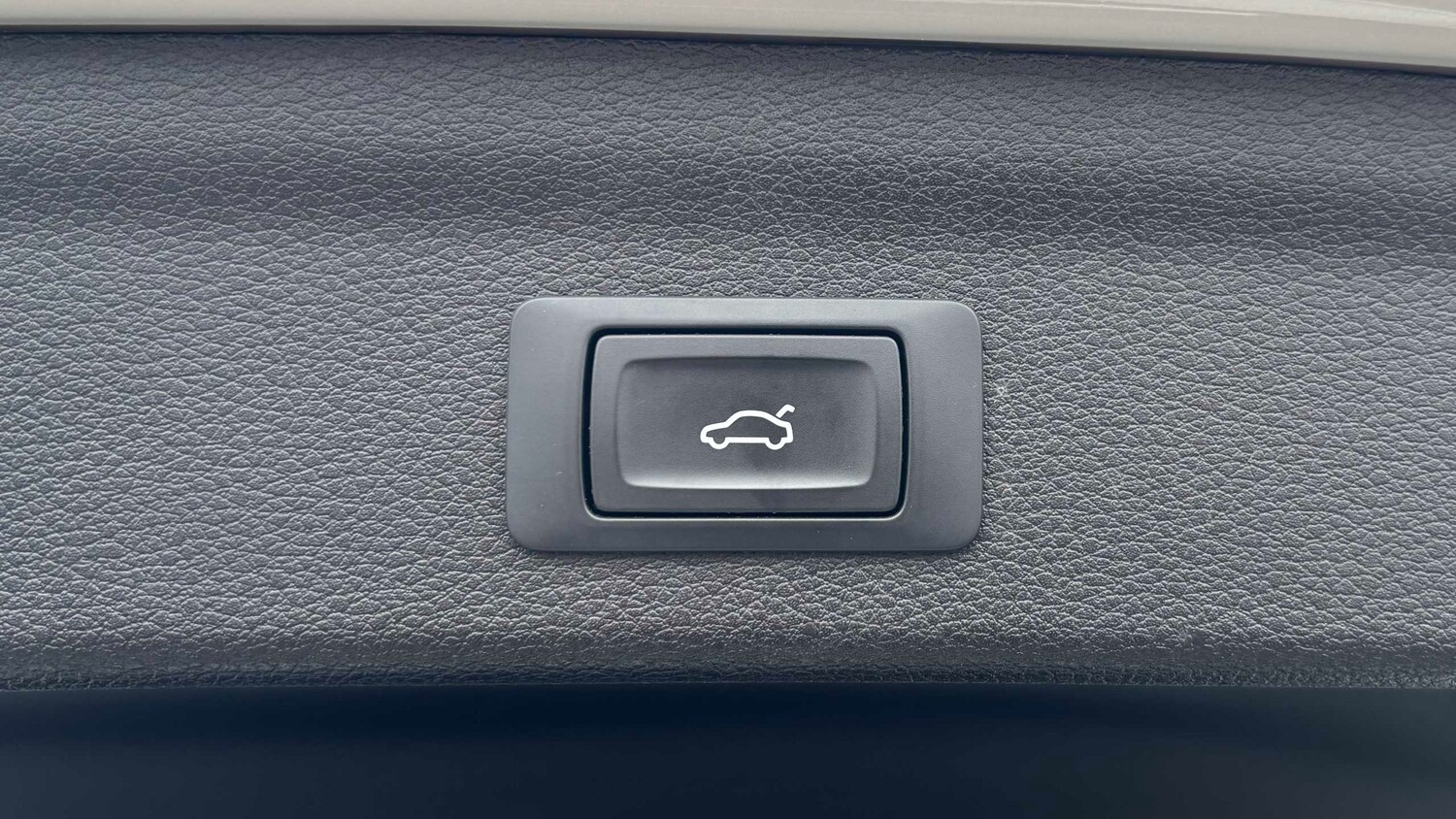 Used Audi Q3 for sale - 77858272: Photo 26