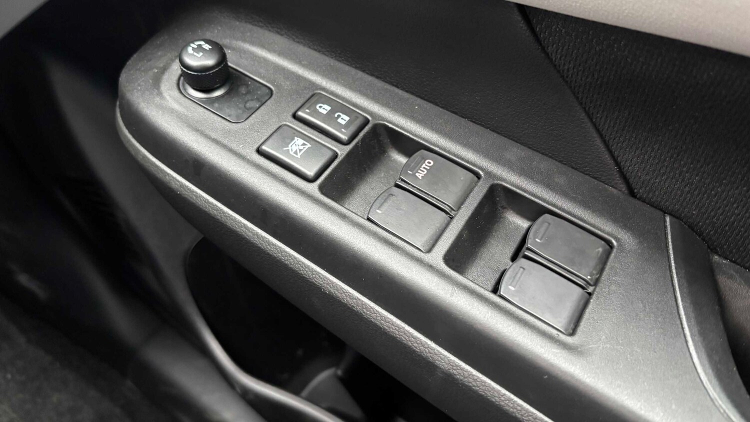 Used Suzuki Swift for sale - 77860947: Photo 28