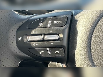 Used Kia Stonic 2025 for sale - 78482761: Photo