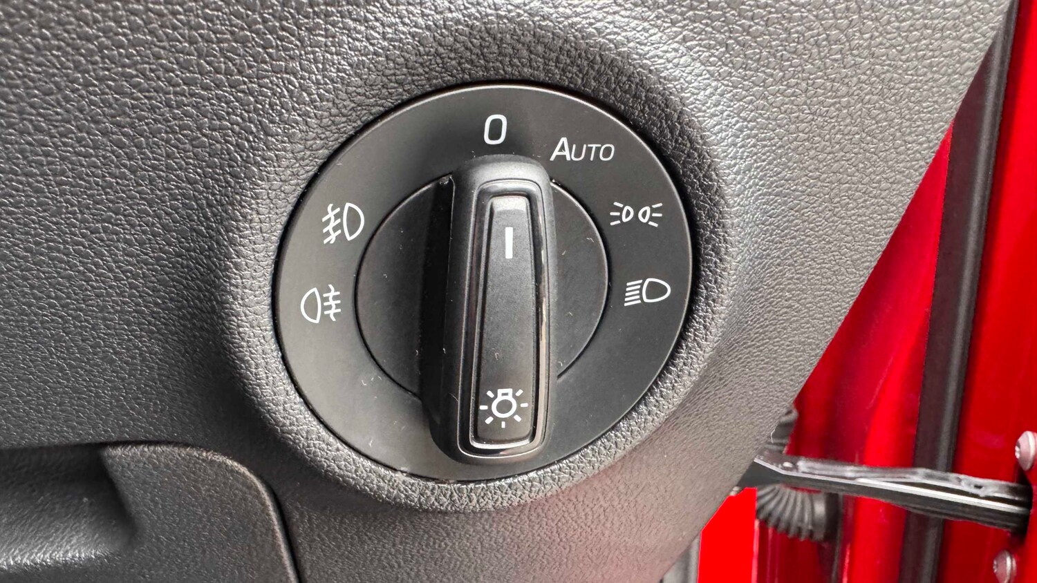 Used Skoda Karoq for sale - 77860108: Photo 17