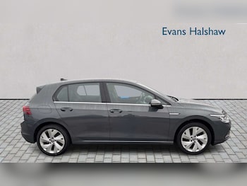 Used Volkswagen Golf 2022 for sale - 77862676: Photo