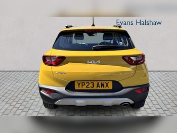 Used Kia Stonic 2023 for sale - 79190121: Photo