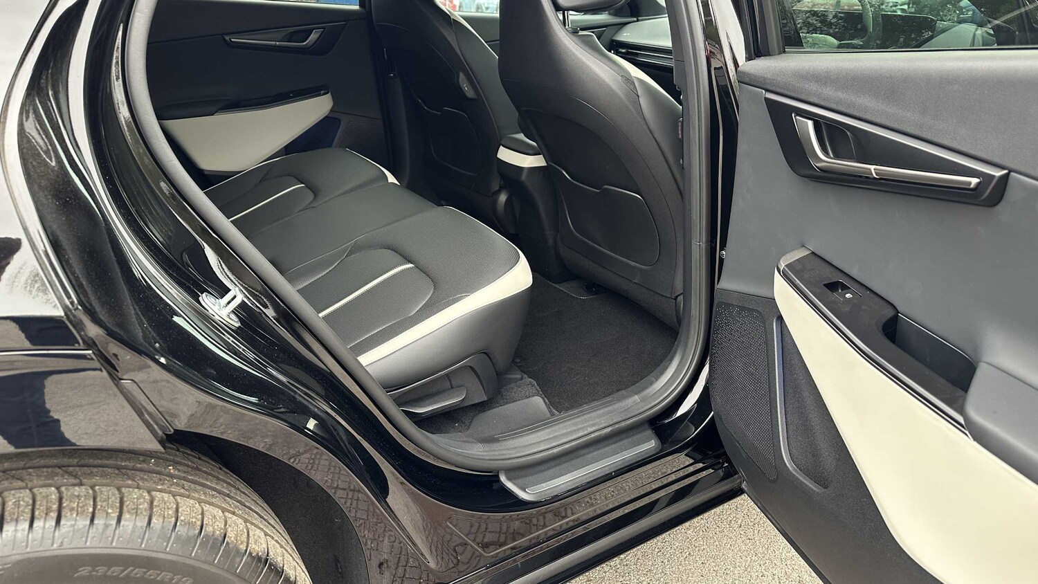 Used Kia EV6 2025 for sale - 77857087: Photo 11