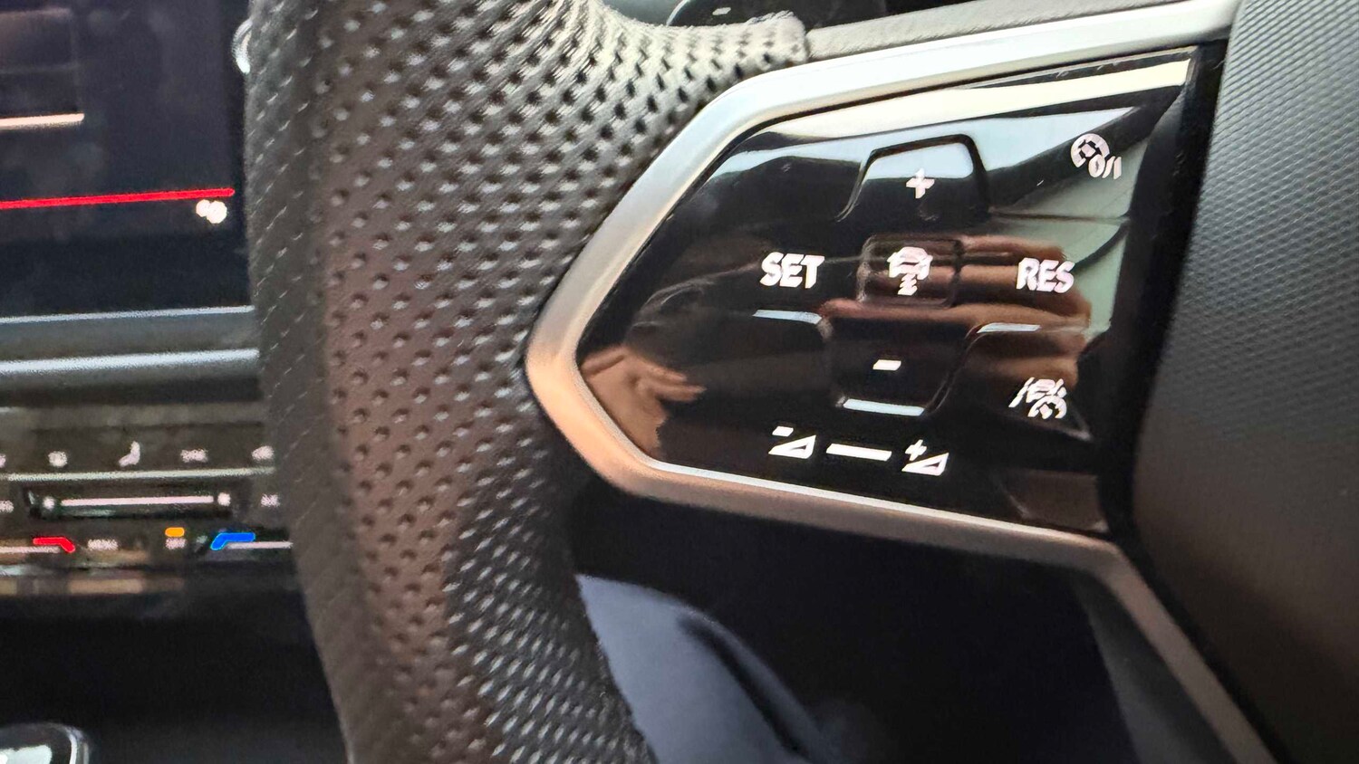 Used Volkswagen Tiguan for sale - 77861816: Photo 25