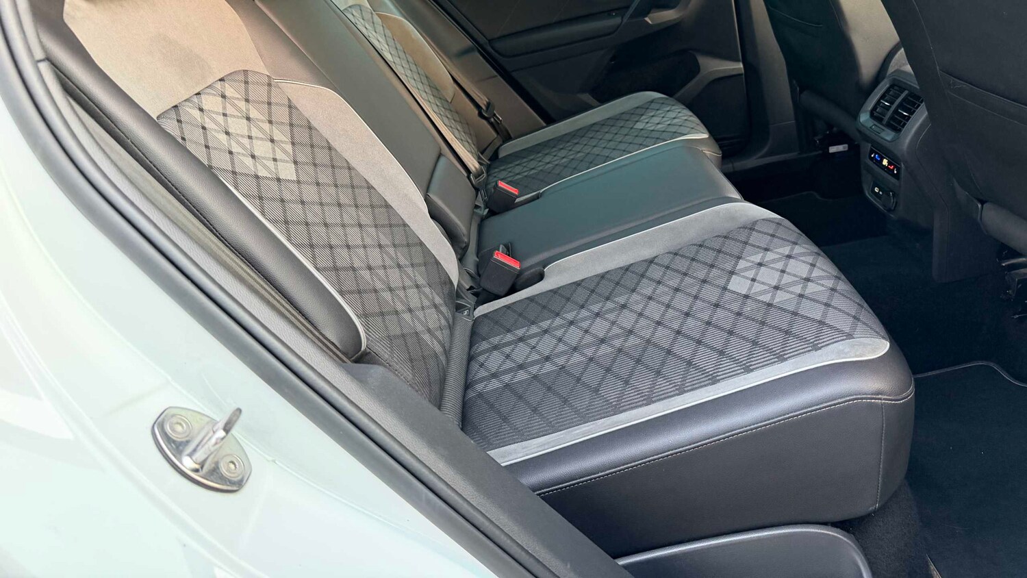 Used Volkswagen Tiguan for sale - 77861816: Photo 29