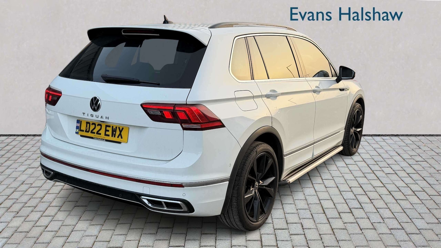 Used Volkswagen Tiguan for sale - 77861816: Photo 3