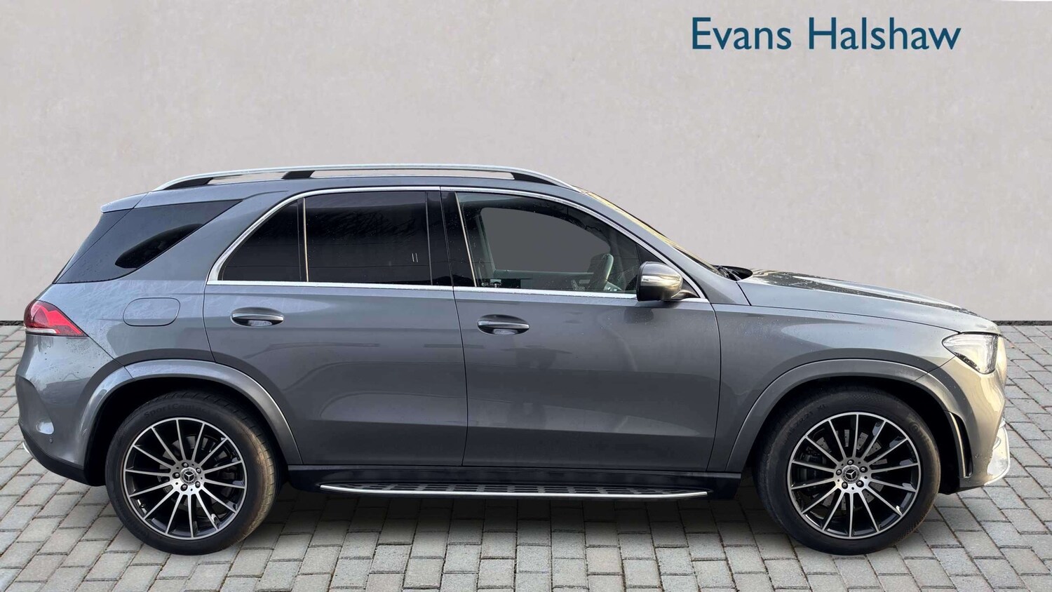 Used Mercedes-Benz GLE 2023 for sale - 77972491: Photo 2