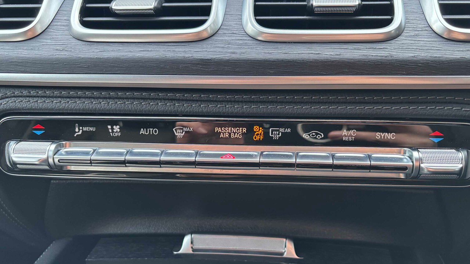 Used Mercedes-Benz GLE 2023 for sale - 77972491: Photo 25